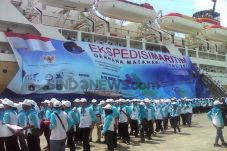 Menko Maritim Ajak Pelajar...