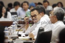 Presiden Diminta Evaluasi...