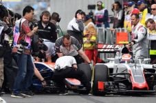 Tabrak Grosjean, Kepala...