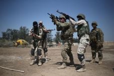 Berniat Rebut Mosul,...
