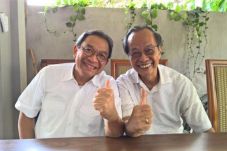 Sarwono: Indra Bambang...