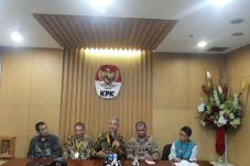 Ciptakan Pemerintahan...