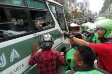 Pengemudi Go-Jek Rusak...