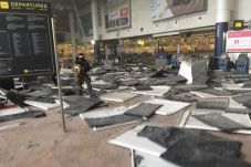 Ledakan Guncang Bandara...
