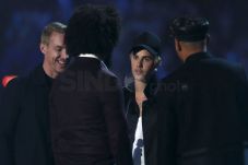 Tekanan Batin, Justin...