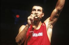 Klitschko Berniat Kembali...