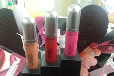 Revlon Luncurkan Revlon...