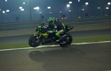 Balapan Malam di Losail...