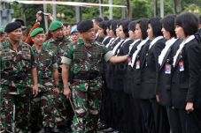 Pekan Depan, Panglima...