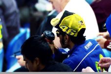 Rossi KW Hipnotis Penikmat...