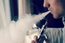 Rokok Elektrik Bisa...