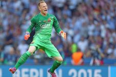 Ter Stegen Gelisah dengan...