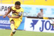 Jupe Tantang Persib...