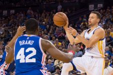 Warriors Terus Pertahankan...