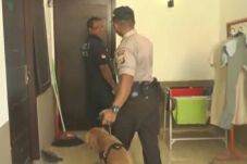 Polisi Razia Rumah Kos...