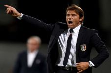 Conte Pastikan Tidak...