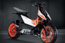 Skuter KTM Tak Seperti...