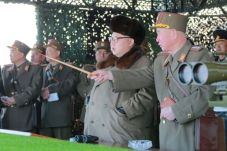 Kim Jong-un Awasi Tes...