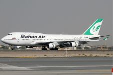 Maskapai Iran Dilarang...