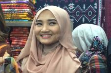 Jomblo, Fatin Shidqia...