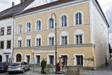 Cegah Neo Nazi, Austria...