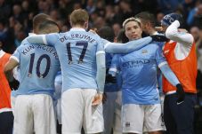 Tumbangkan WBA, City...