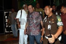 La Nyalla Menangkan...