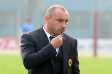 Gantikan Miha, Brocchi...