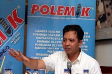 Pengamat: Tiga Motif...