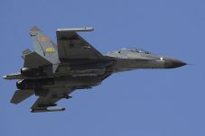 China Kerahkan Jet Tempur...