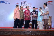 Program Astra Mencari...