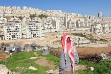 Palestina: Perluasan...
