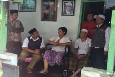 Kehilangan Kaki, Lady...