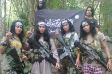 3 Warganya Disandera...