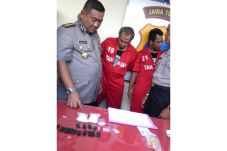 Napi Nusakambangan Kendalikan...