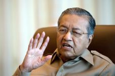 Mahathir Daftarkan Gugatan...