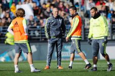 Zidane Ingin Los Blancos...