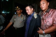 Tinggalkan Gedung KPK,...
