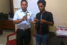 Tukar Senpi dengan Motor...