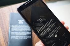 Aplikasi Microsoft Translator...