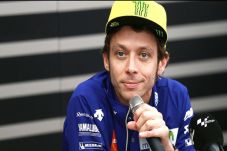 Rossi Keukeuh Sayap...