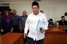 DPR Bentuk Tim Kaji...