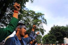 Budayawan Serukan Pemberontakan...