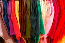 Pilihan Warna Baju Pengaruhi...