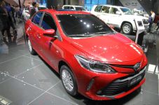Toyota Hadirkan Vios...