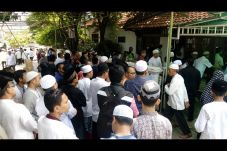 Jenazah KH Ali Mustafa...