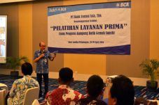 BCA Latih Payanan Prima...