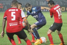 El Loco Cedera, Arema...