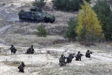 NATO Diminta Sebar 4...