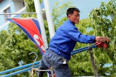 Jelang Kongres Partai...